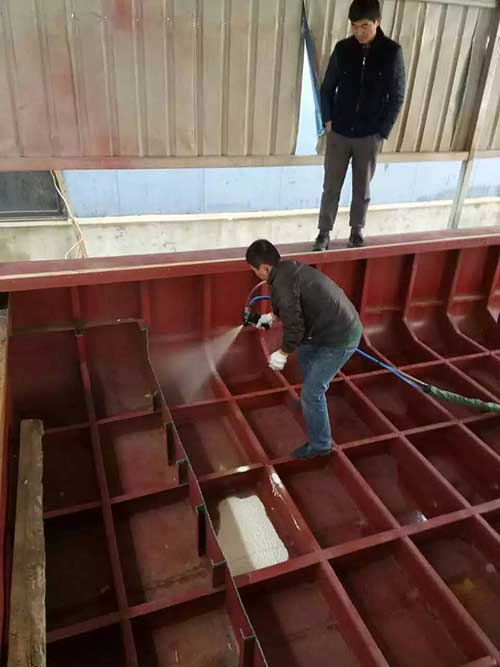 聚氨酯發泡填充 船艙船體保溫(圖1) 聚氨酯發泡填充 船艙船體保溫